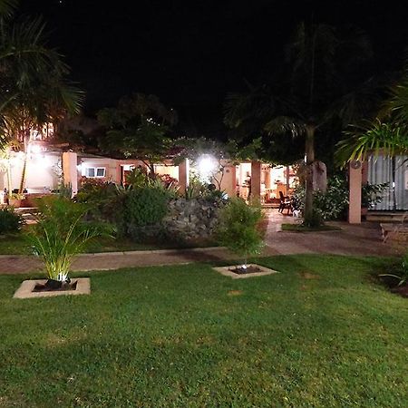 Stephan'S Guest House Port Shepstone Exterior foto
